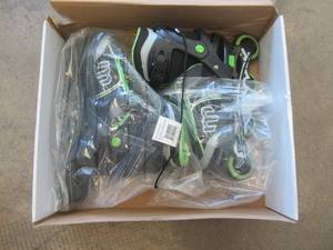 lot 713 image: Mongoose Boys Adjustable Size Inline Roller Skates Size 5-8 (NEW CONDITON)