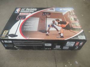 lot 748 image: 44 in POLYETHYLENE PORTABLE BASKETBALL HOOP