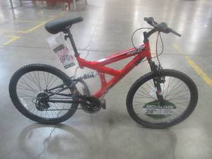 lot 786 image: 24 Dynacraft Boys 18 Speed Mountain Bike In BlackRed.