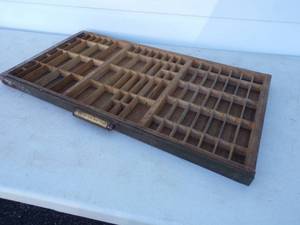 lot 26 image: Printing Press Type Set Tray