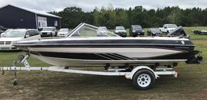 1988 Glastron 18 Boat w EZ Loader Trailer