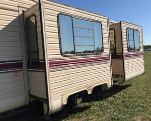 1990 King of the Road 40 5th-Wheel Camper