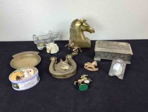 lot 283 image: Breyer 2002 Keepsake Box Spirit Stallion Of The Cimarron