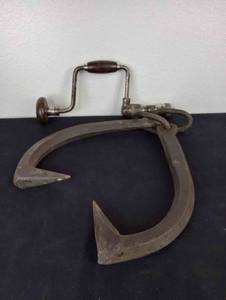 lot 308 image: Log Tongs