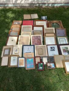 lot 314 image: Picture Frames