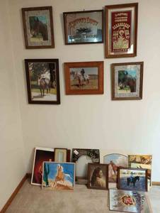lot 316 image: Group of Horse Pictures
