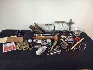 lot 330 image: Hardware and Miscellaneous Group
