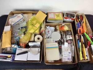 lot 339 image: Office Supplies