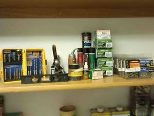 lot 368 image: Assorted Screws