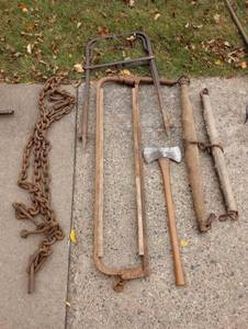 lot 389 image: Assorted Vintage Tools