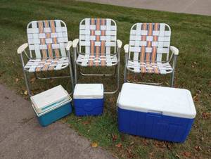 lot 390 image: Vintage Aluminum Webbed Lawn Chairs and Coolers