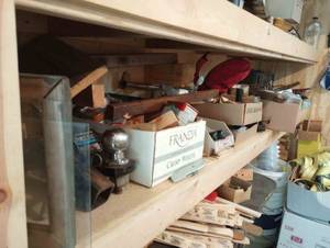 lot 409 image: Shop Miscellaneous.
