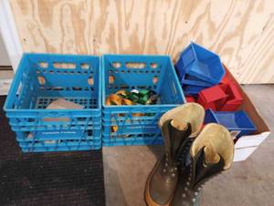 lot 426 image: Vintage Timmer Farms Milk Crates
