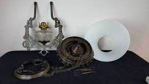 lot 163 image: Antique Bradley & Hubbard Adjustable Hanging Cast Iron Oil Lamp