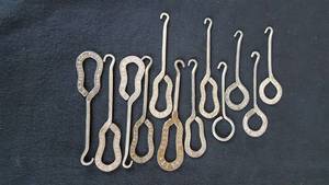 lot 130 image: Vintage Advertising Shoe Lace Pullers