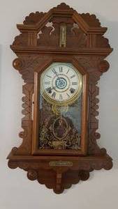 lot 28 image: Antique Gingerbread clock