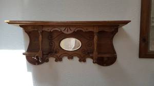 lot 29 image: Antique Clock Shelf
