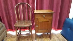 lot 31 image: Antique Smoking Stand