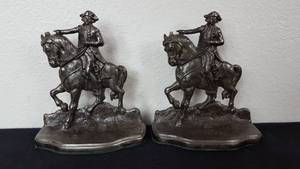 lot 77 image: Metal Horse Bookends George Washington