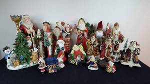 lot 249 image: Santa Figurines