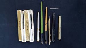 lot 204 image: Vintage Fountain Pens