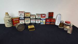 lot 207 image: Vintage Spice Tins