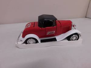 Ertl Metal Die Cast Hardware Hank 1932 Ford Roadster