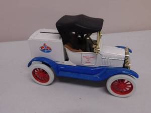 Ertl Metal Die Cast Amoco 1918 Runabout Bank