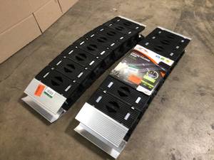 lot 10 image: Lot of 2 CargoSmart 12 in. W x 90 in. L 750 lb. Capacity Hybrid S-Curve Centerfold Truck Loading Ramp (Includes 1 Ramp) Customer Returns See Terms on Auction