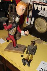 lot 393 image: Lot of (2) Vintage Characters Home Dcor