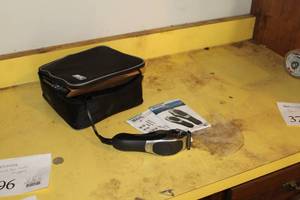 lot 396 image: Wahl Deluxe Haircutting & Touch-Up Kit (Brand New ) with Accessories