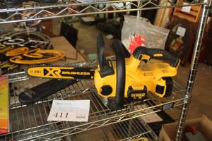 lot 411 image: DeWalt DCCS620 12 20V Chainsaw with Battery