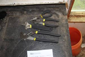 lot 419 image: Lot of (4) Hand Tools - Slip Lock Pliers, Crescent Wrench, Pliers, Needlenose Pliers