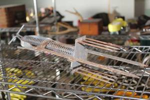 lot 491 image: Vintage 16 Mole Trap