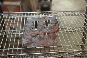 lot 518 image: Metal Mold