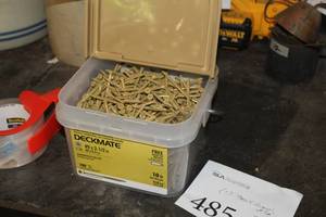 lot 485 image: Lot of (1 Tub) Deckmate Star Drive Coated Screws