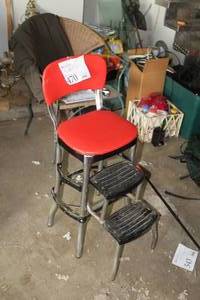 lot 470 image: Step Stool Chair
