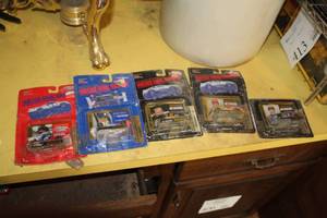 lot 522 image: Lot of (4) Adult Collectibles (New In Package) - Premier Edition Matched Serial Number NASCAR and Indy Race Cars 164 Scale