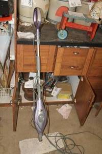 lot 557 image: Shark 49 Steam Mop