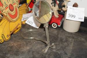 lot 645 image: Vanity Table Pop-Up Mirror
