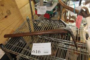 lot 616 image: Vintage 24 Pick Axe