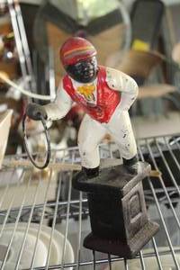 lot 627 image: Vintage Circus Trainer Table Statue