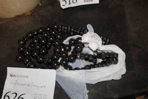 lot 626 image: Lot of (1 Bag) HemotiteMagnets