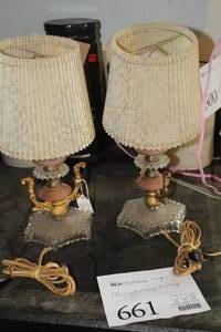 lot 661 image: Lot of (2) Vintage Crystal Table Lamps w Shade