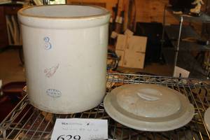lot 629 image: Red Wing #3 Ceramic Pot with Lid