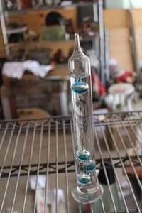 lot 678 image: 13 Decorative Glass Temperature Gauge