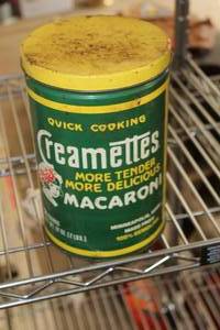 lot 691 image: Vintage 5 Creamettes Macaroni Tin Container