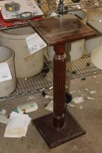lot 702 image: 28 Wooden Plant Display Stand