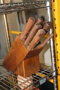 lot 721 image: Lot of (5) Kitchen Knives with Knife Hon and Wood Knife Block
