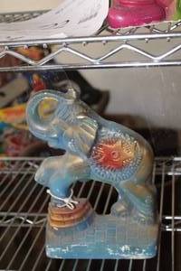 lot 727 image: Elephant Plaster Table Dcor